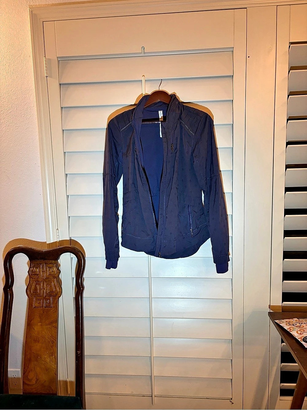 lululemon Lightweight Full-Zip Jacket in Purple